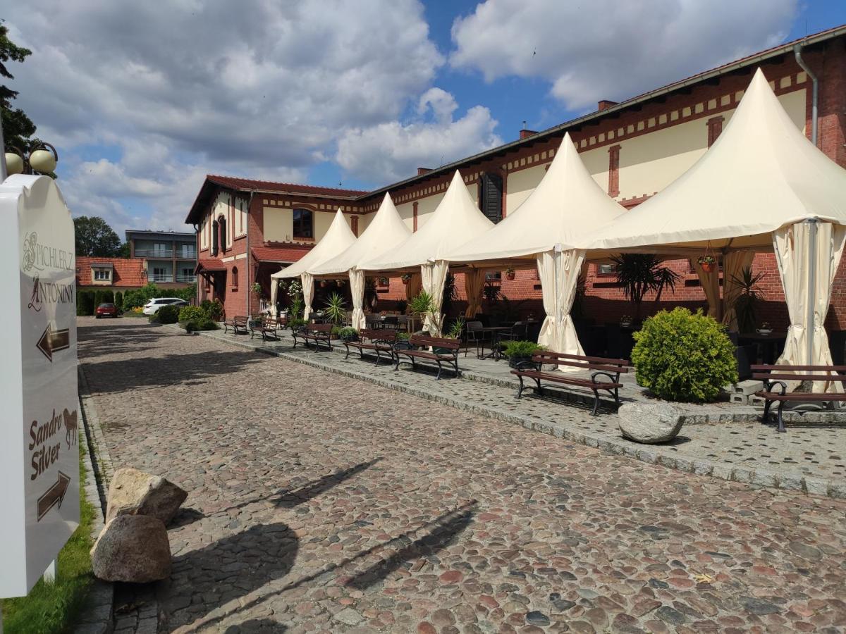 Hotel Sandro Silver Leszno  Esterno foto